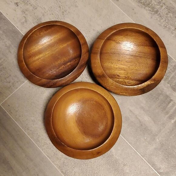 Vintage Set of 3 Wooden Sm Bowls - Picture 2 of 7